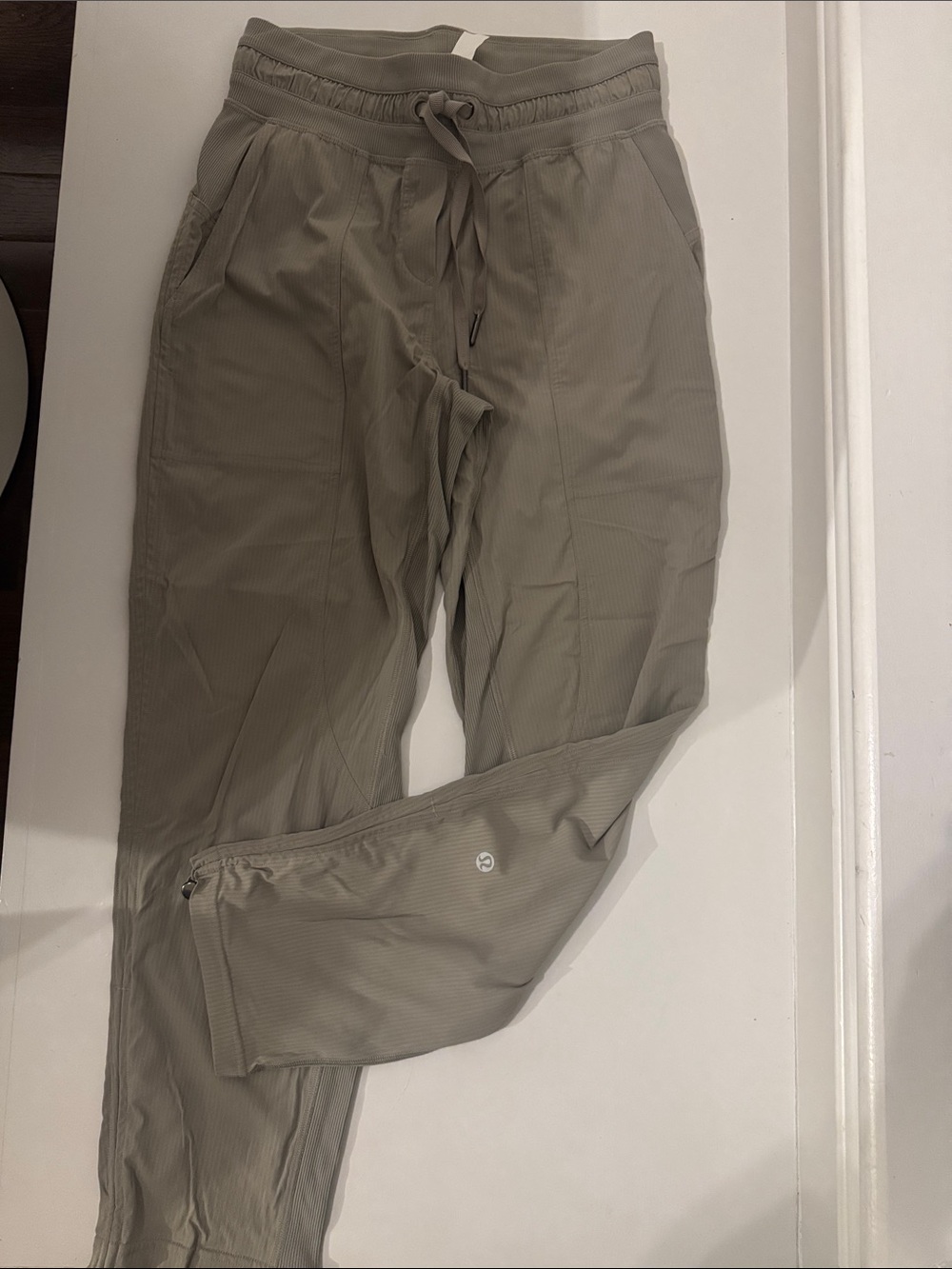 lululemon Dance Studio Jogger Cropped Pants